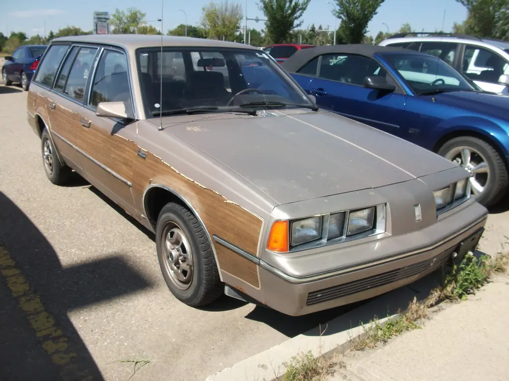 Oldsmobile Firenza Cruiser