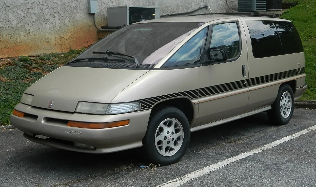 Oldsmobile Silhouette first generation