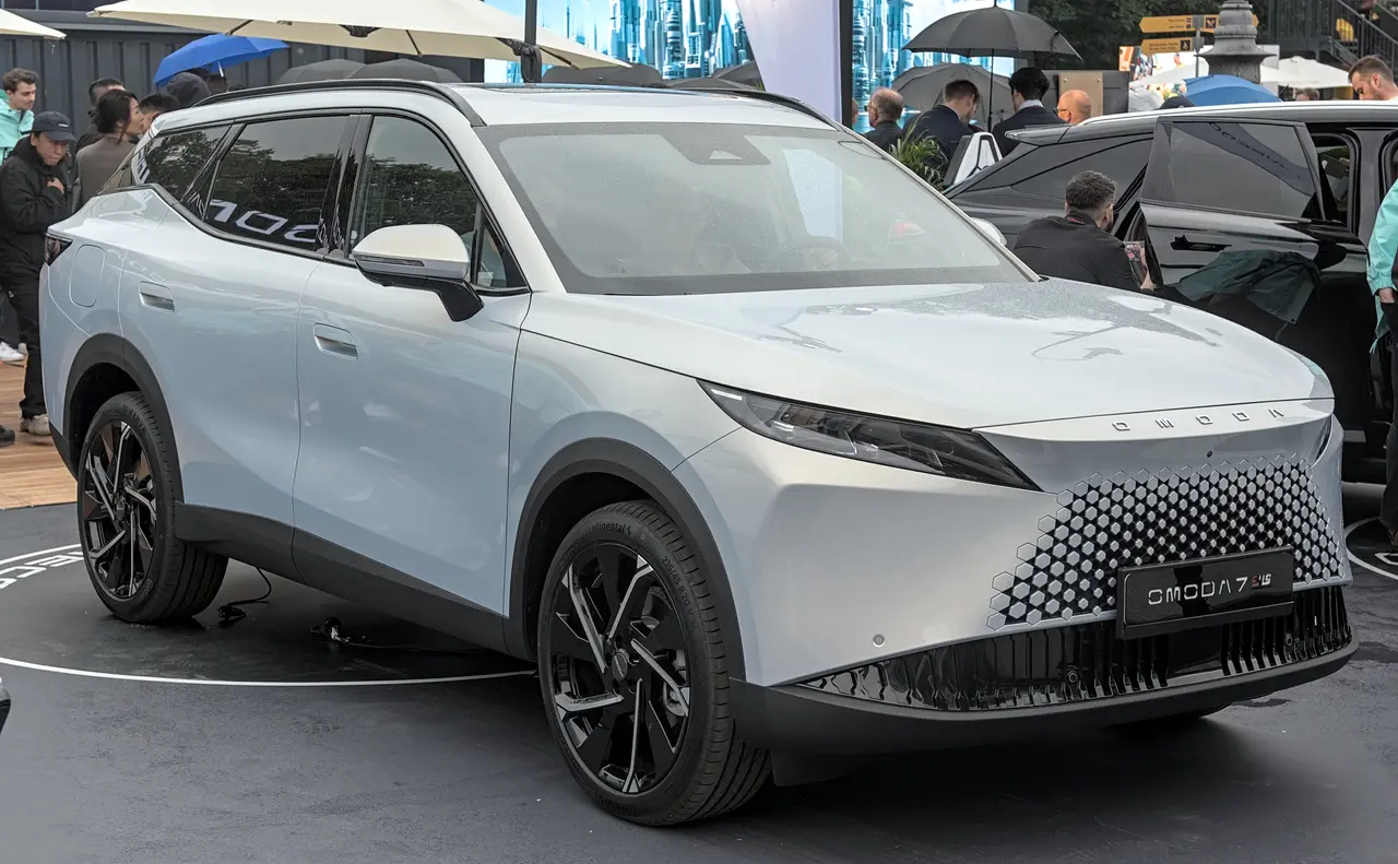 Omoda Omoda 7