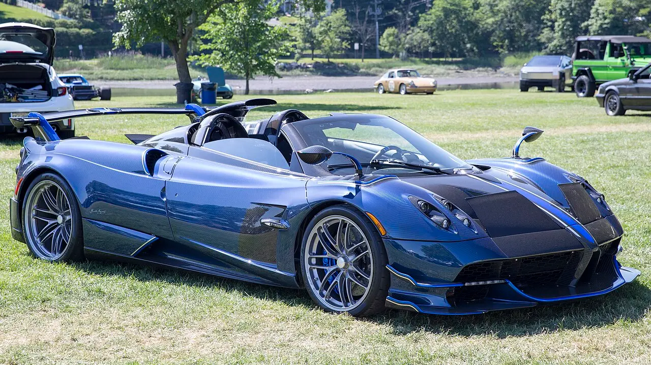 Pagani Huayra Roadster