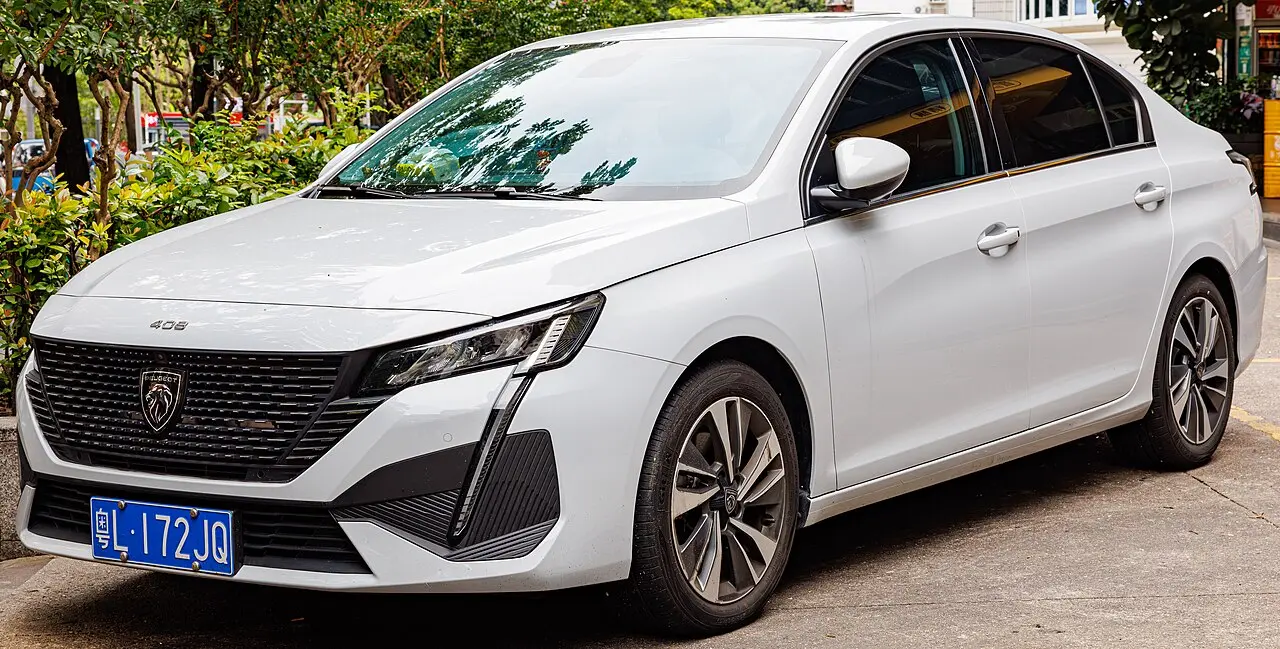 Peugeot 408