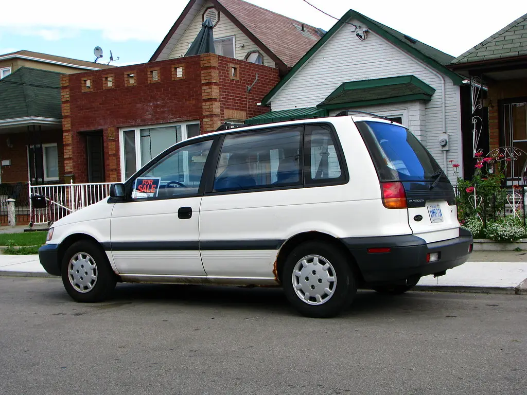 Plymouth Colt Vista