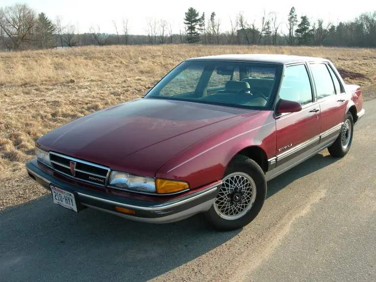 Pontiac Bonneville eighth generation