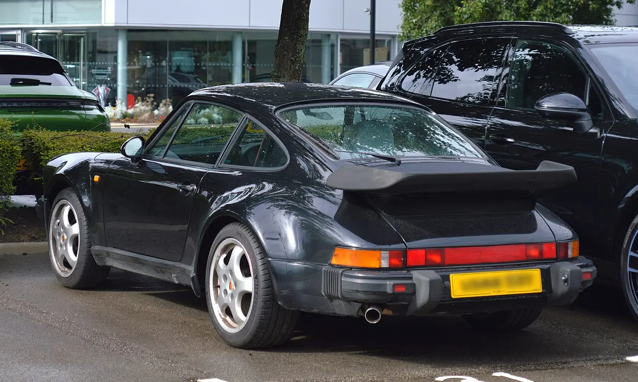 Porsche 911 964