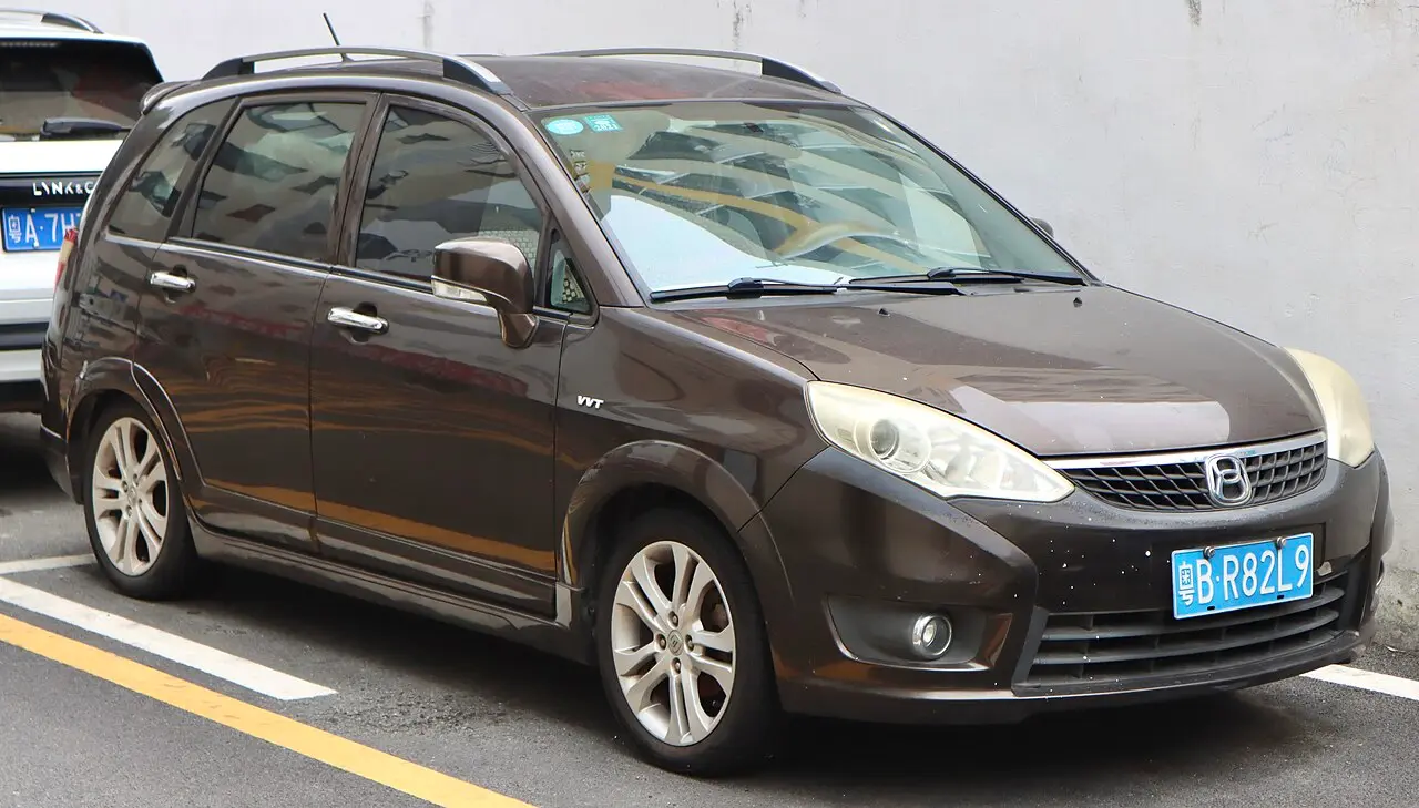 Suzuki Liana