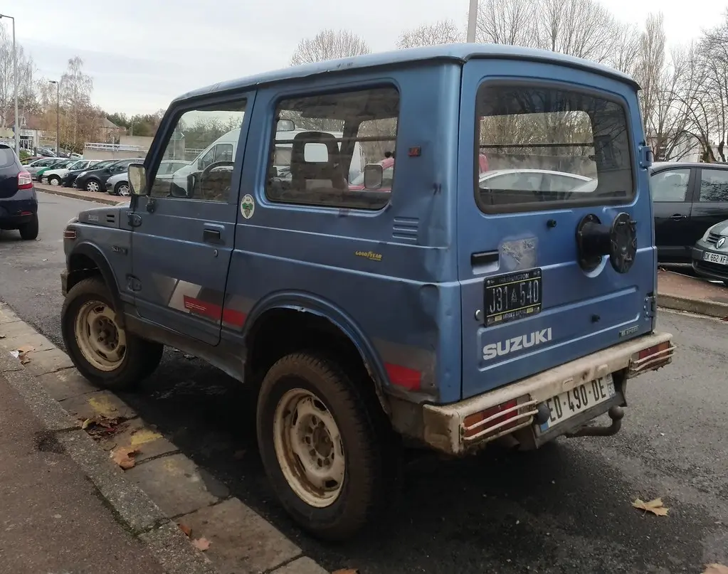 Suzuki Samurai