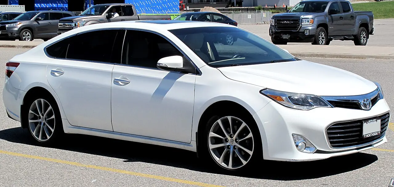 Toyota Avalon fourth generation