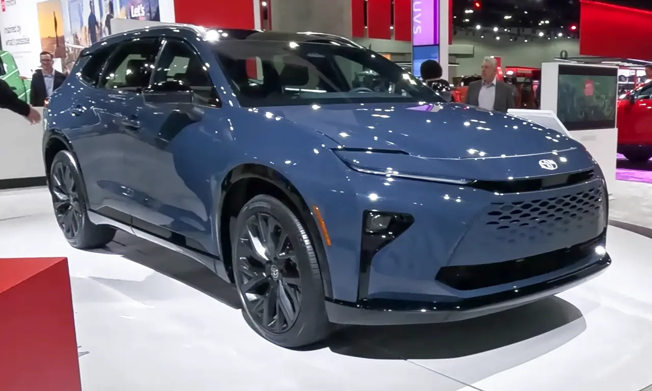 Toyota Crown Signia