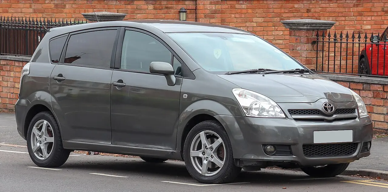 Toyota Verso Second generation