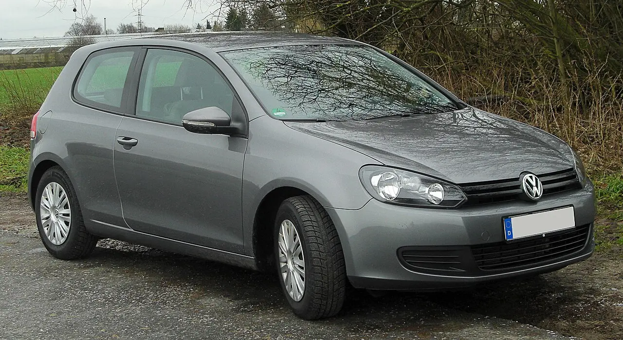Volkswagen Golf VI