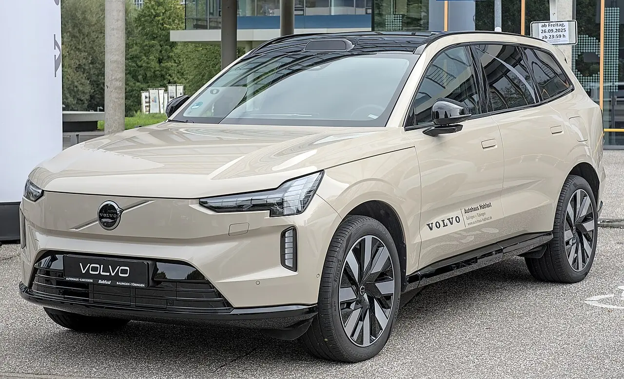 Volvo EX90