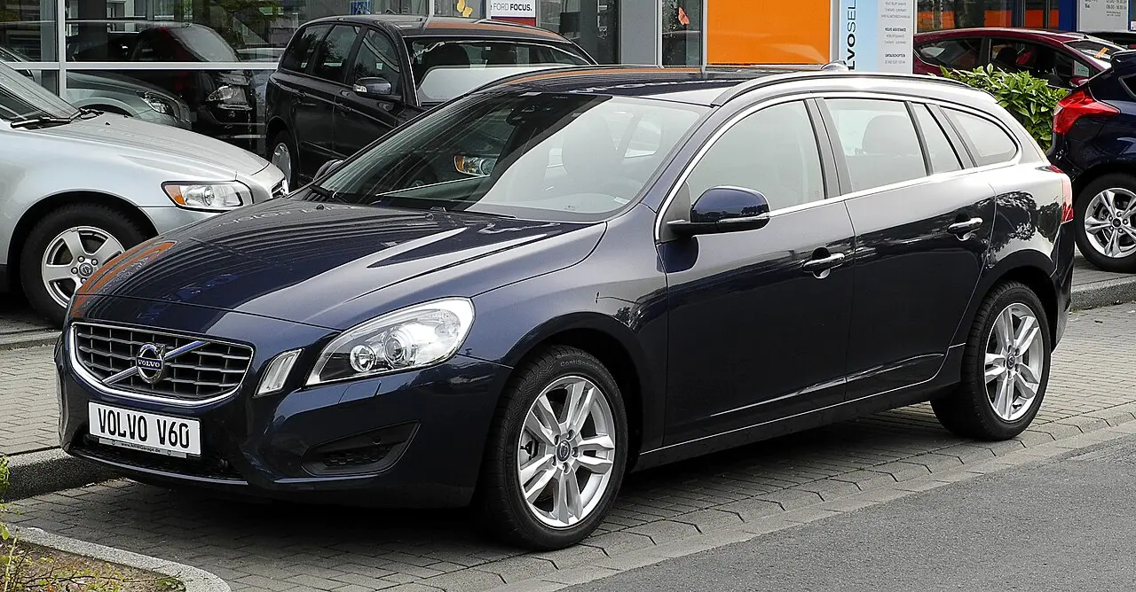 Volvo V60 I