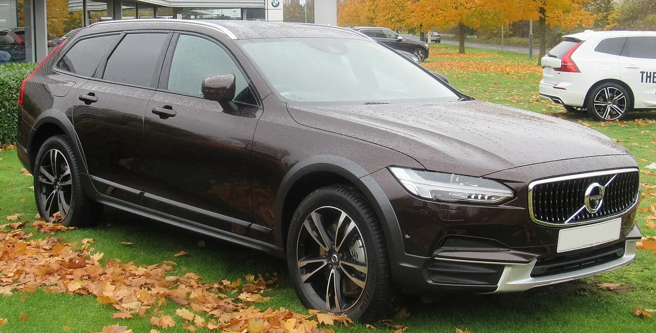 Volvo V90 Cross Country I