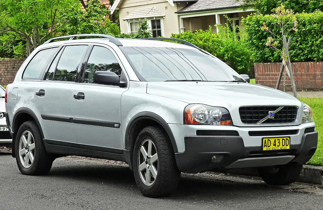 Volvo XC90 I