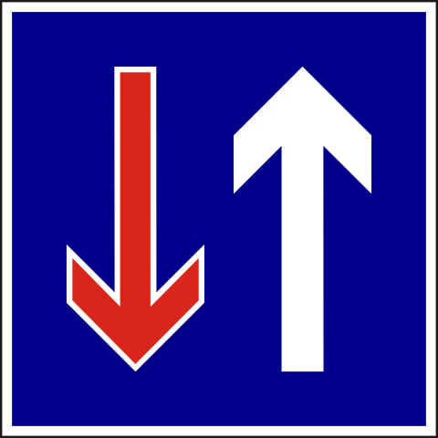 Priority over oncoming traffic (Hungary)